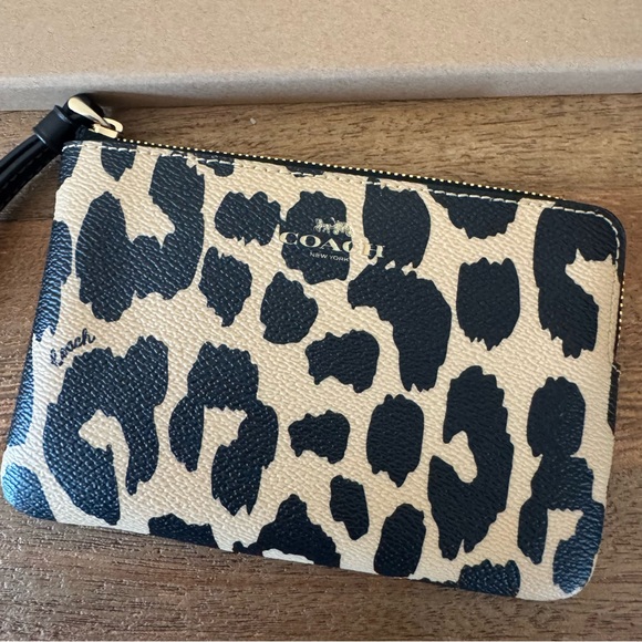 Coach Black and Tan Leopard Print Wristlet - Picture 3 of 7